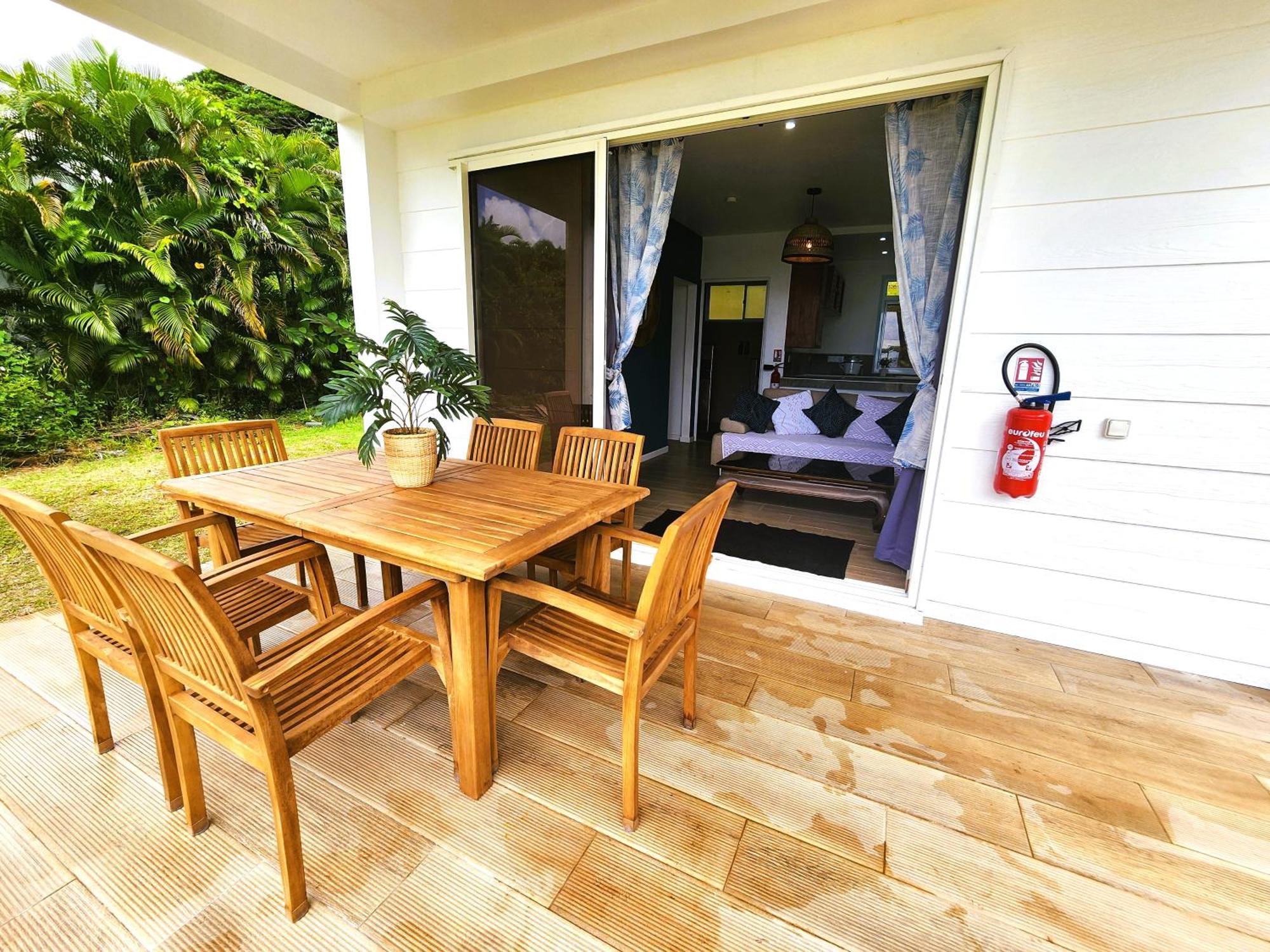 Duplex En Bord De Mer Fare Tahitea Pension Taputapuapea 외부 사진