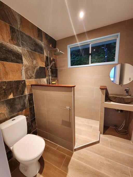 Duplex En Bord De Mer Fare Tahitea Pension Taputapuapea 외부 사진