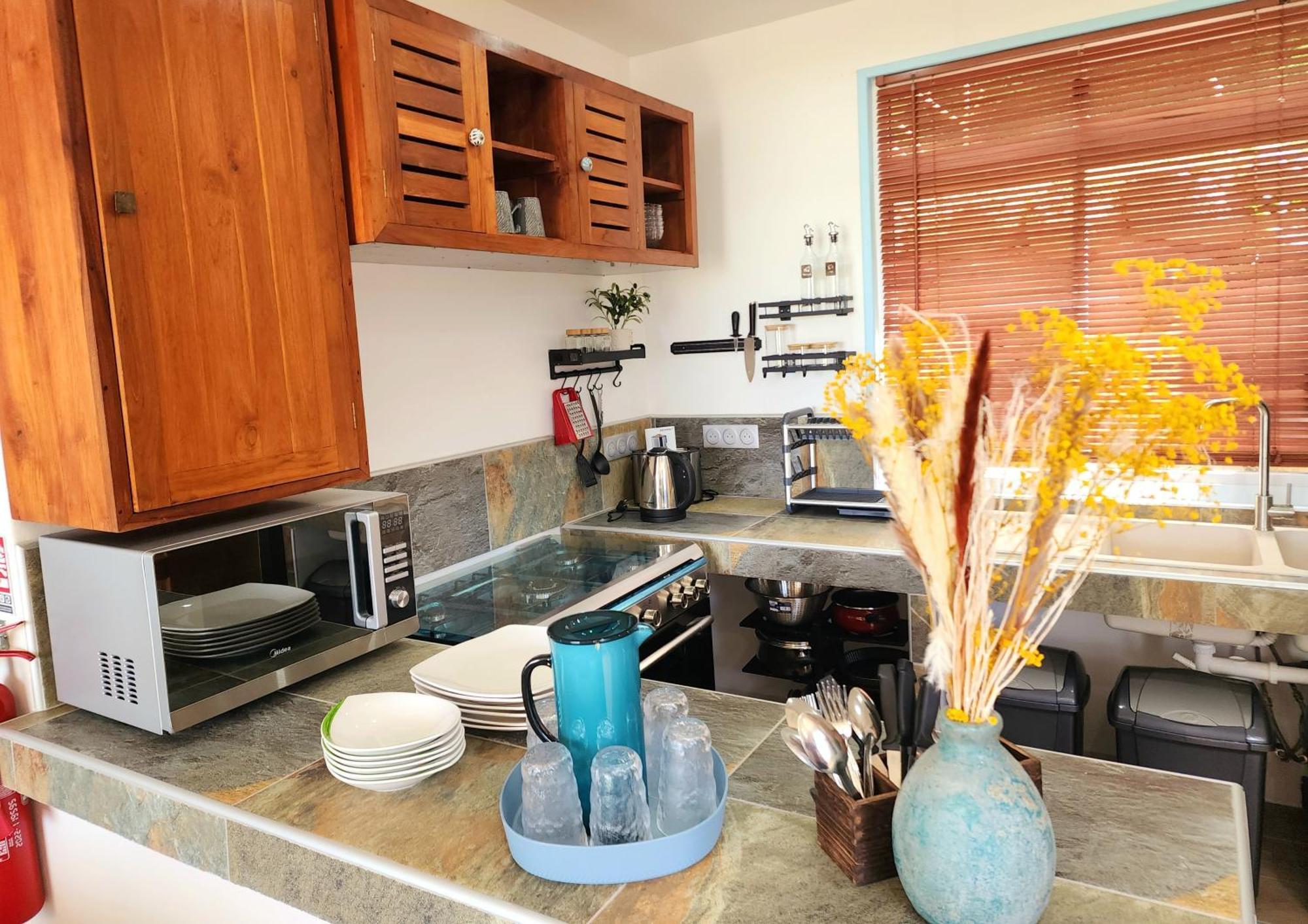 Duplex En Bord De Mer Fare Tahitea Pension Taputapuapea 외부 사진